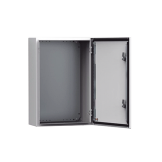 Gabinete de Uso Exterior MAS 600 x 600 x 400 mm NEMA 4/12/13; IP66; IK10 de Acero Dulce 1.5 mm con Platina de Montaje Incluida Color Gris Claro
